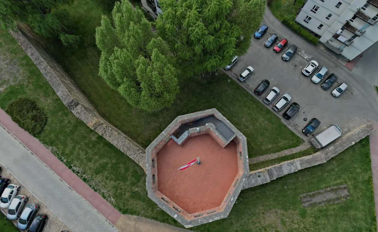 Wieluń atrakcje: odkryj ukryte skarby i zabytki miasta