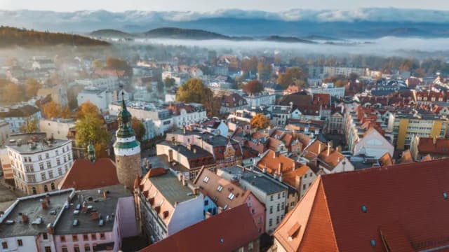 Atrakcje Jeleniej Góry: Odkryj najciekawsze miejsca i tajemnice